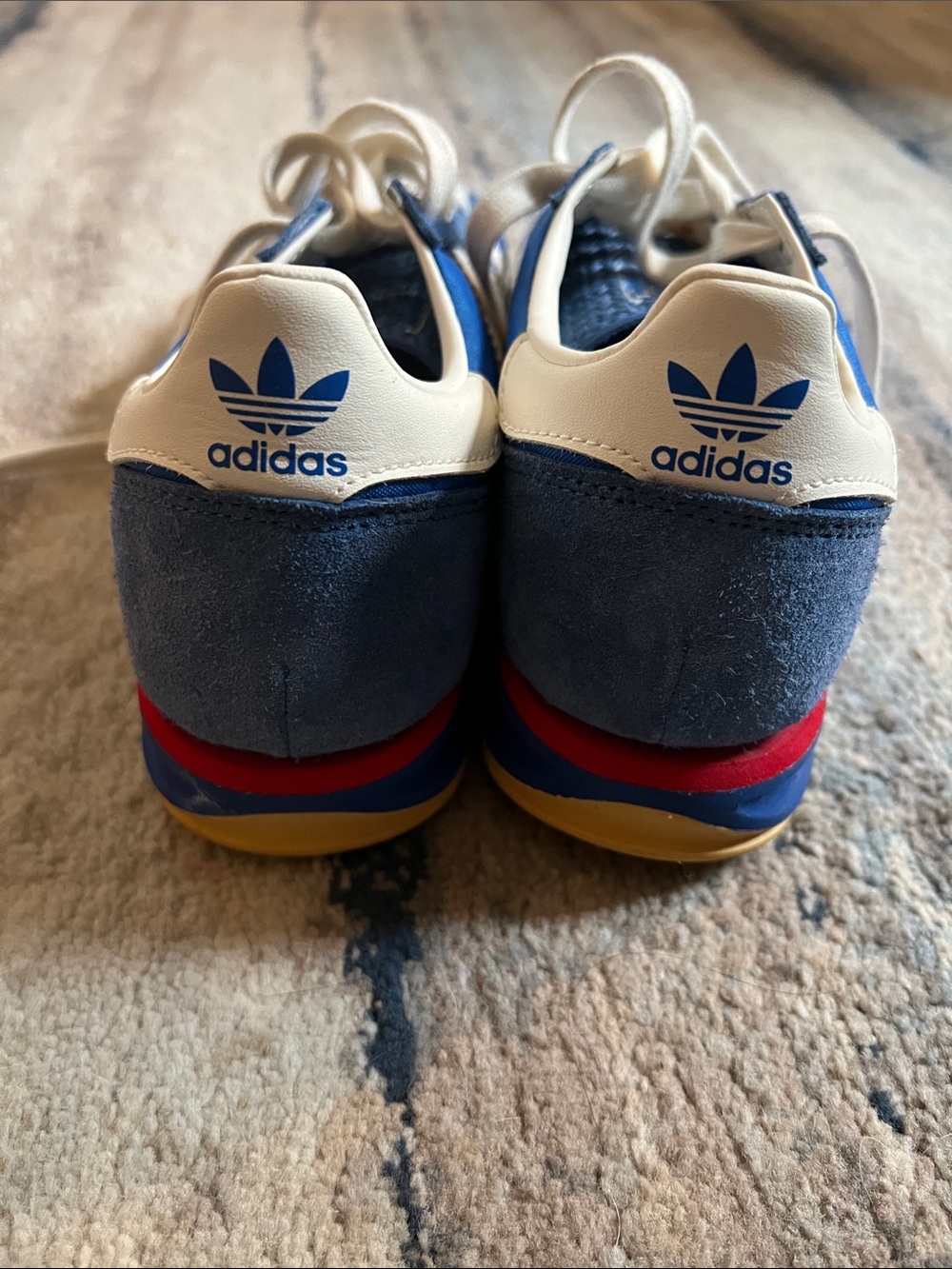 Adidas - Picture 2 of 5
